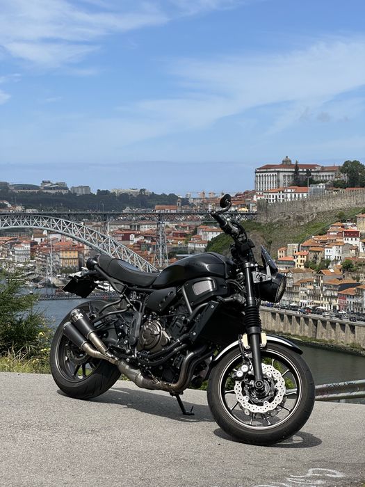 Yamaha XSR 700.