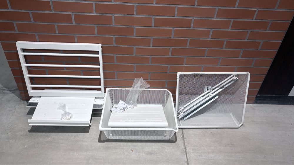 Kosze i polki na buty Ikea Pax