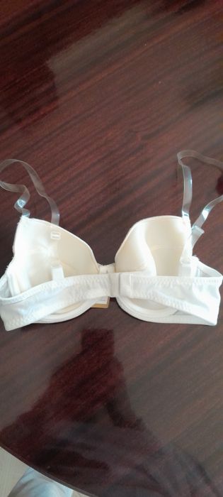 Soutein novo com alças transparentes
