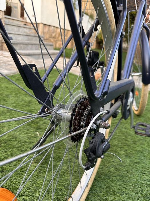 Bicicleta com muito pouco uso