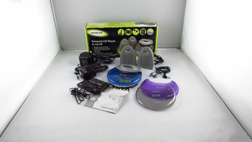 HITACHI Personal CD Player & Car Kit Odtwarzacz Discman Walkman DAP772
