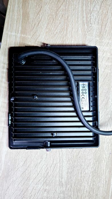 Naświetlacz LED G-TECH 50W IP65 – 4000K / 4000 lm