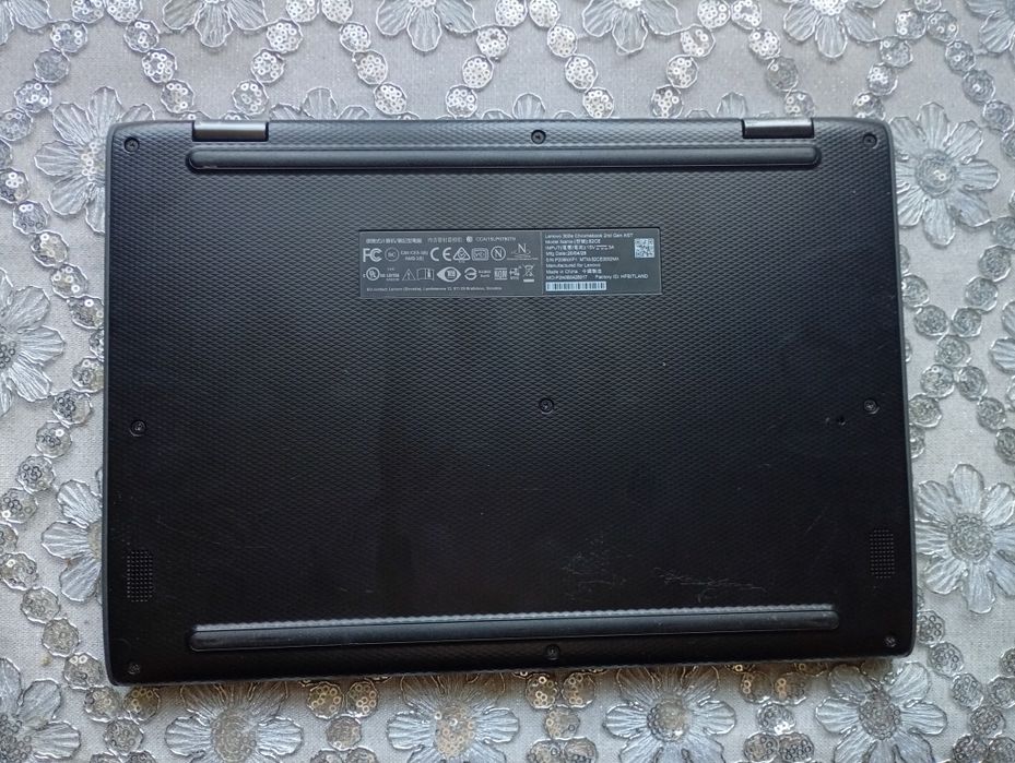 Lenovo 300e Chromebook 2nd Gen 2w1 Dotykowy Sprawny USB-C 82CE
