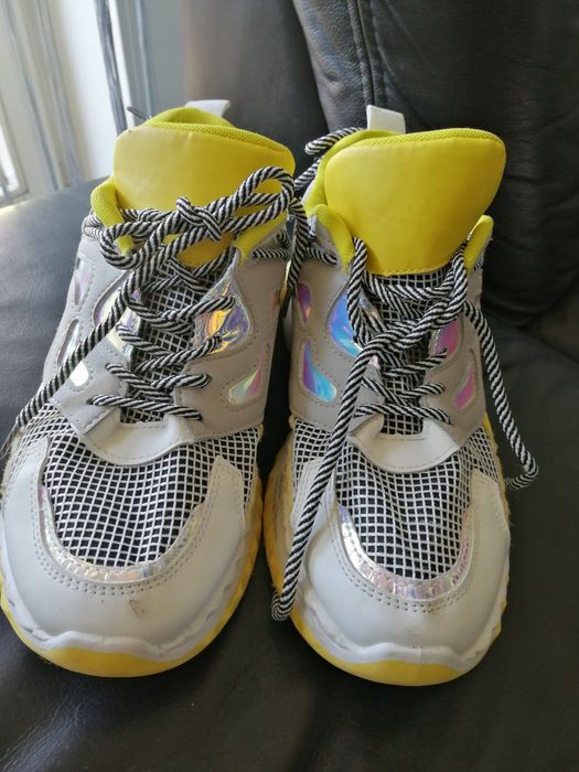 Buty fajne rozm39
