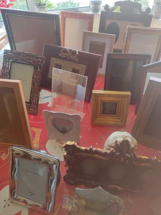 Frames of Various Sizes and Models64740871986051123