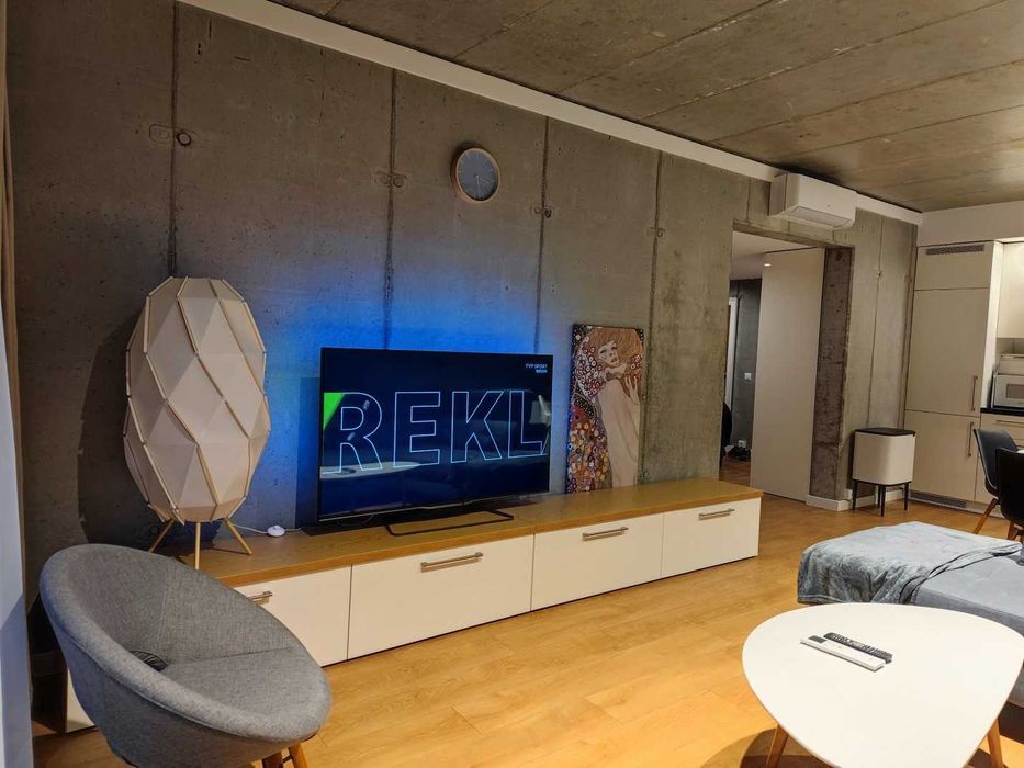 Wynajmę apartament 3 pokoje 70 m2 - Bulwary 1