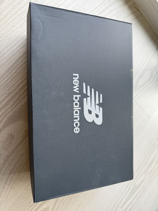 Кросівки new balance