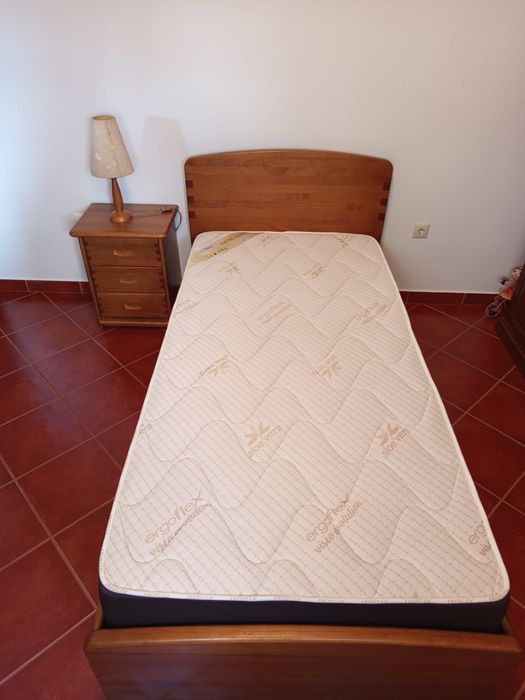 Conjunto de quarto + Colchão