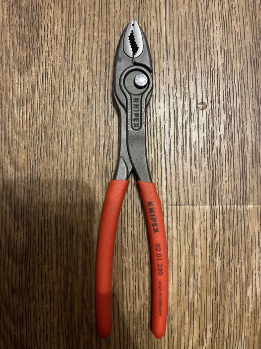 KNIPEX TwinGrip  szczypce uniwersalne