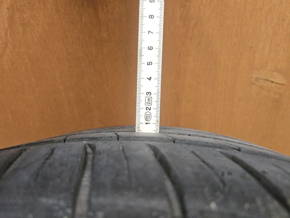 Komplet opon  letnich 225/45R17