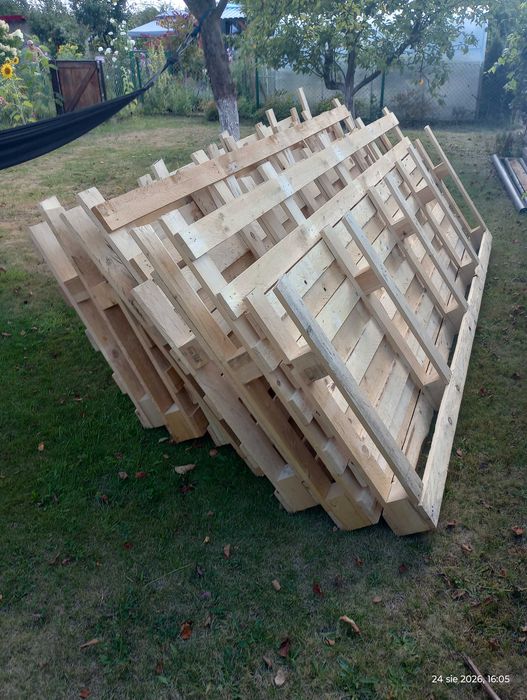 Palety 220 cm na 300 cm Bardzo solidne