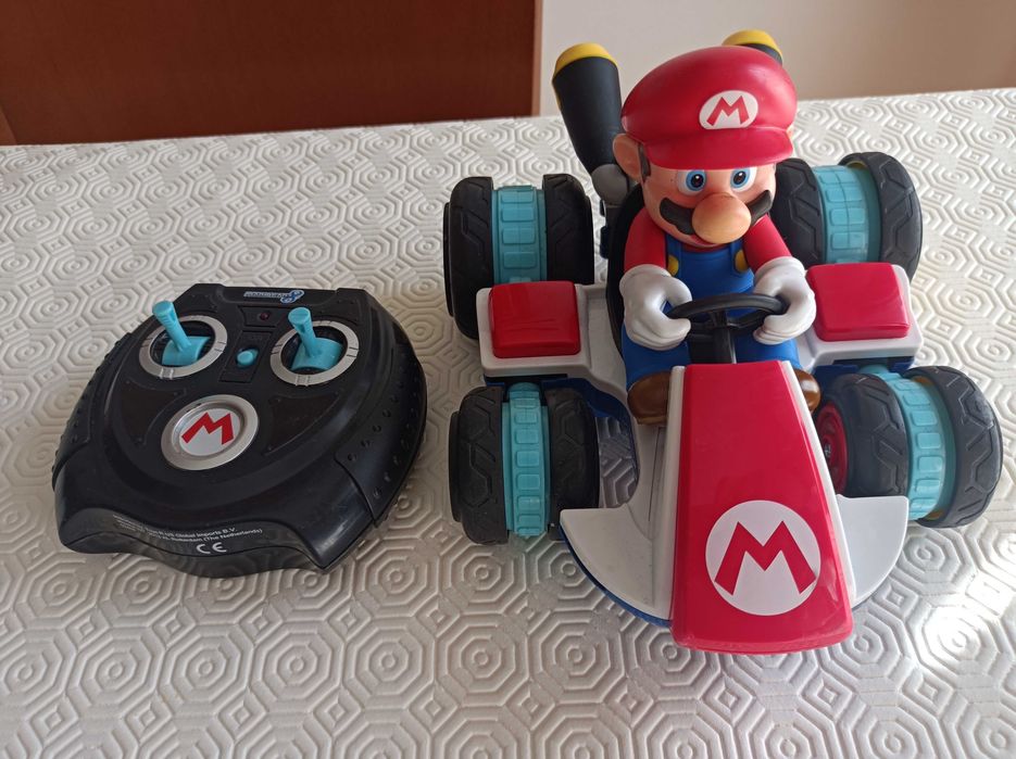 Carro Mario Kart Anti-Gravity (Temporariamente Indisponivel)