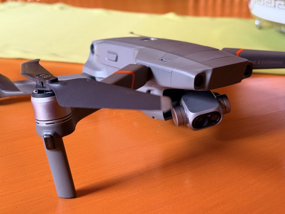 Квадрокоптер DJI Mavic 2 Enterprise Dual