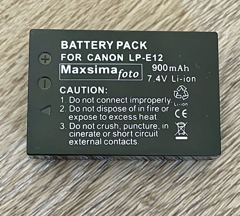 Máquina fotografica kit eos M completa