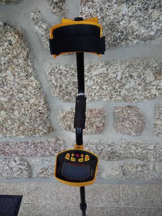 Detetor de Metais Portátil – Bom Estado – Envio CTT Registado