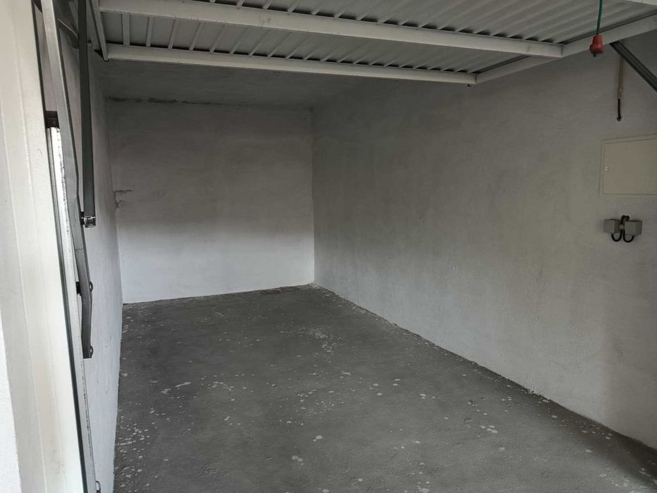 Garagem Fechada (Box) 16,5m² Centro de Tarouca