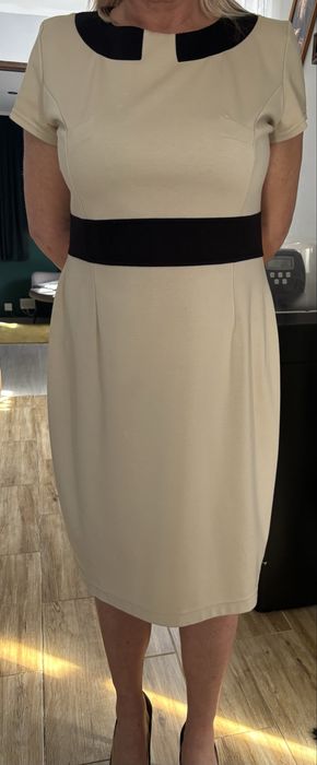 Elegancka sukienka QUIOSQUE 44 – ecru/czerń