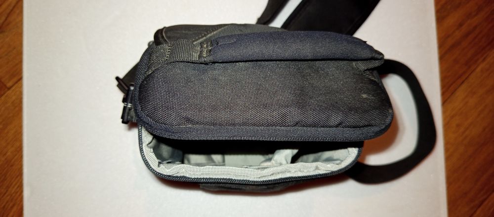 Цифровой фотоаппарат Leica V-lux 2