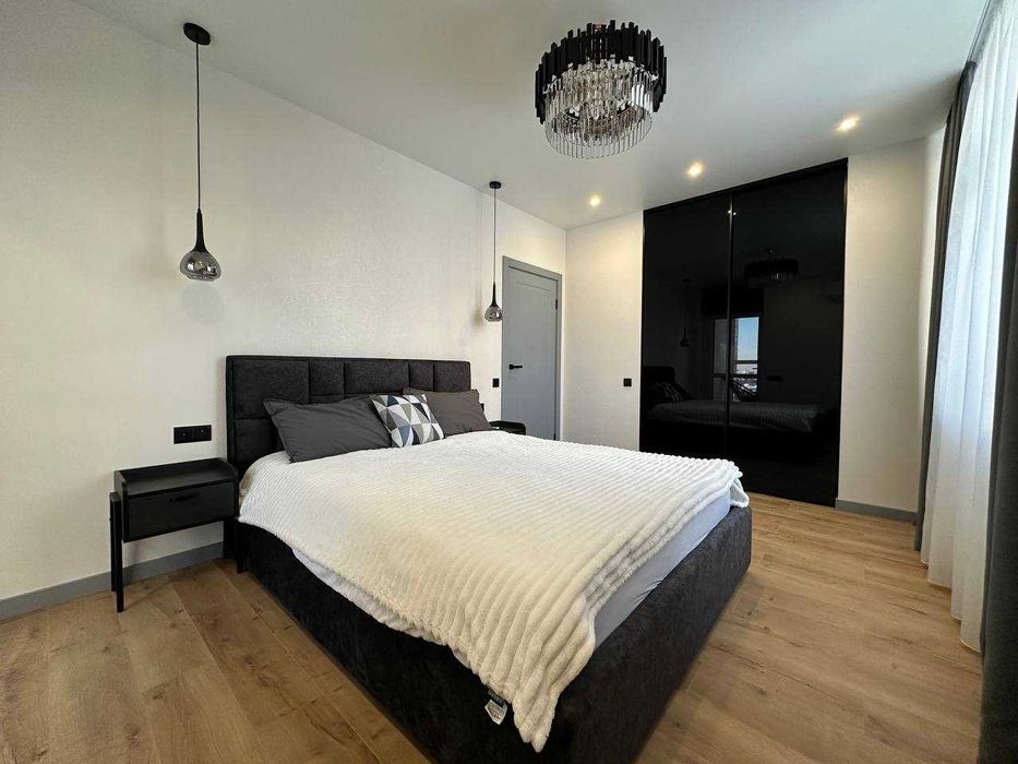 Нова 2к кв-ра 70м2, 5 пов. Варшавський 2/Варшавський. Власник