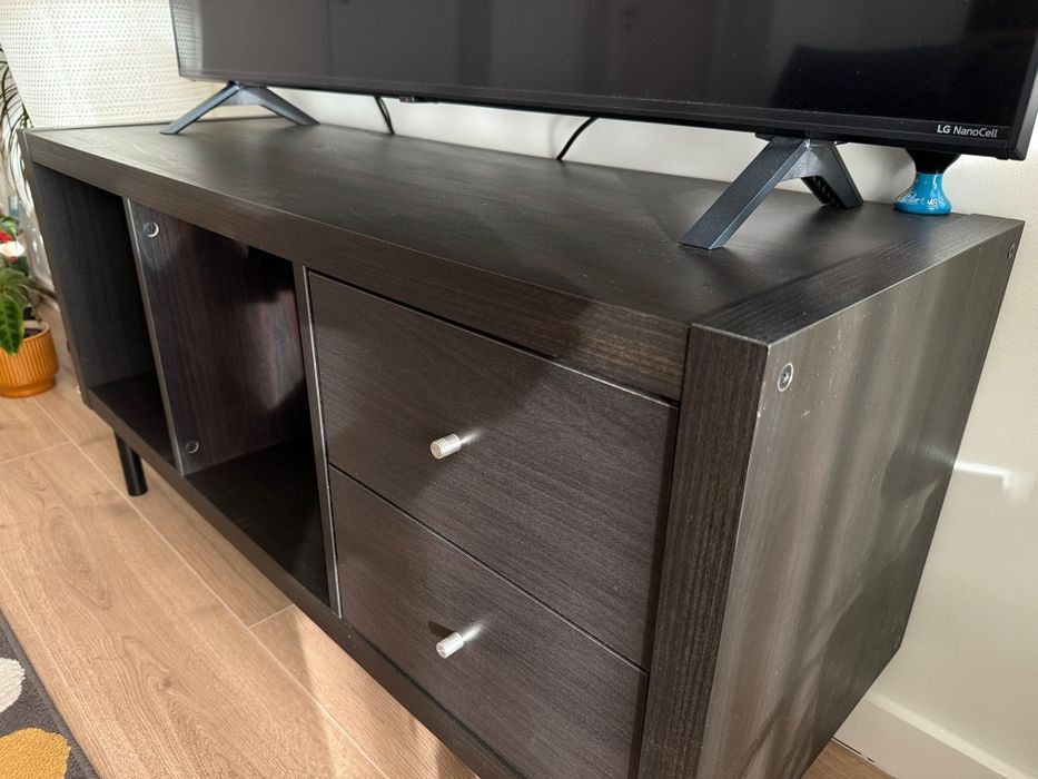 Móvel/estante com arrumação IKEA