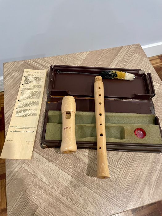 Flauta antiga de madeira Moeck