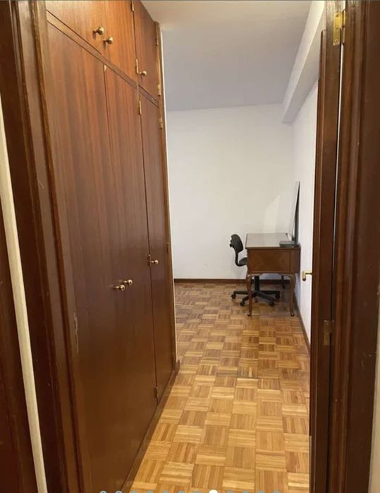 Aluga-se quarto mobilado e equipado — águas santas, maia