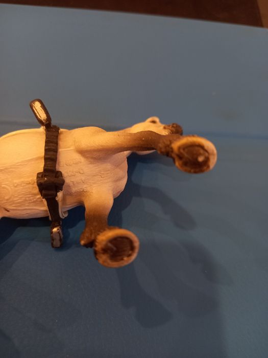 ogłowie i siodło ujeżdżeniowe schleich