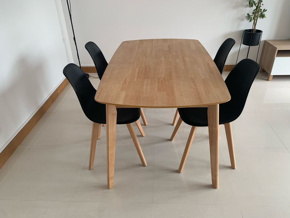 Mesa de Jantar Sklum - Modelo Elba (150x90 cm)