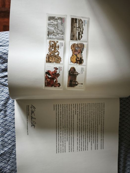 Livro novo de filatelia " o palácio de Belém"