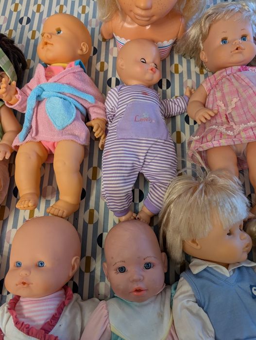 Lote de 13 bonecas