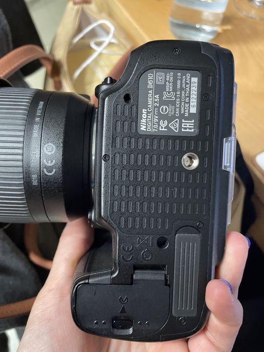 Vendo maquina fotografica reflex NIKON D610