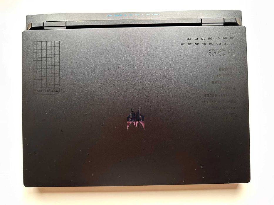 Acer Predator Helios Neo 16 / PHN16-71