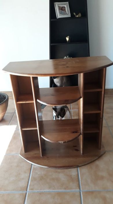 Estante \ Móvel de apoio