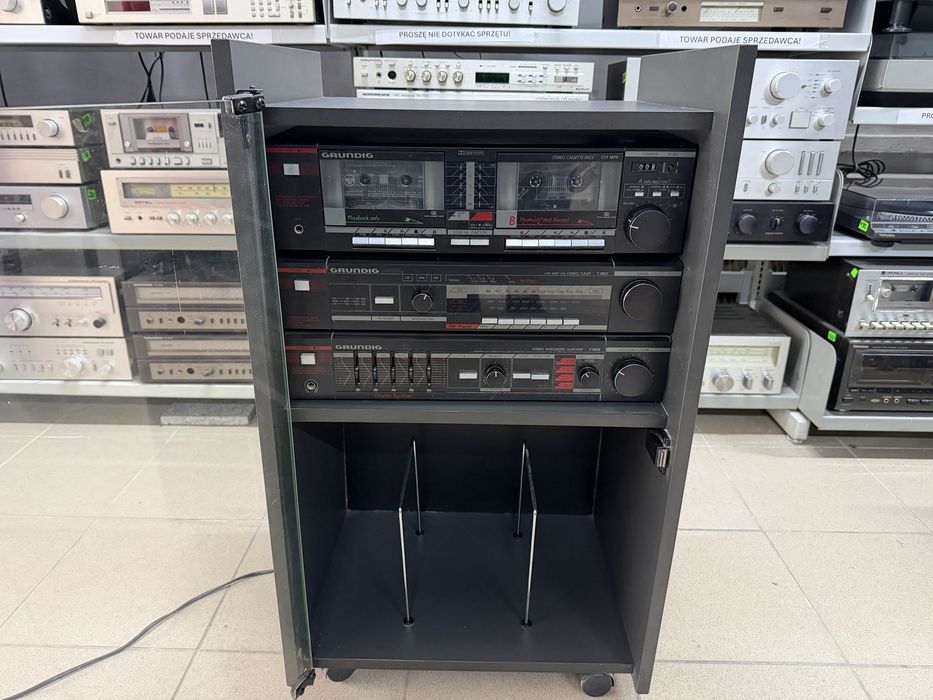 Wieża Grundig w oryginalnej szafce, V1850, T1850, CCF1870 Audio Room