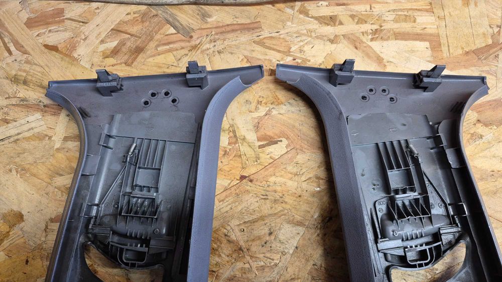 AUDI A4 B5 (8D)- Pilares B Facelift 1999 até 2001 C/ Airbag - Cinza