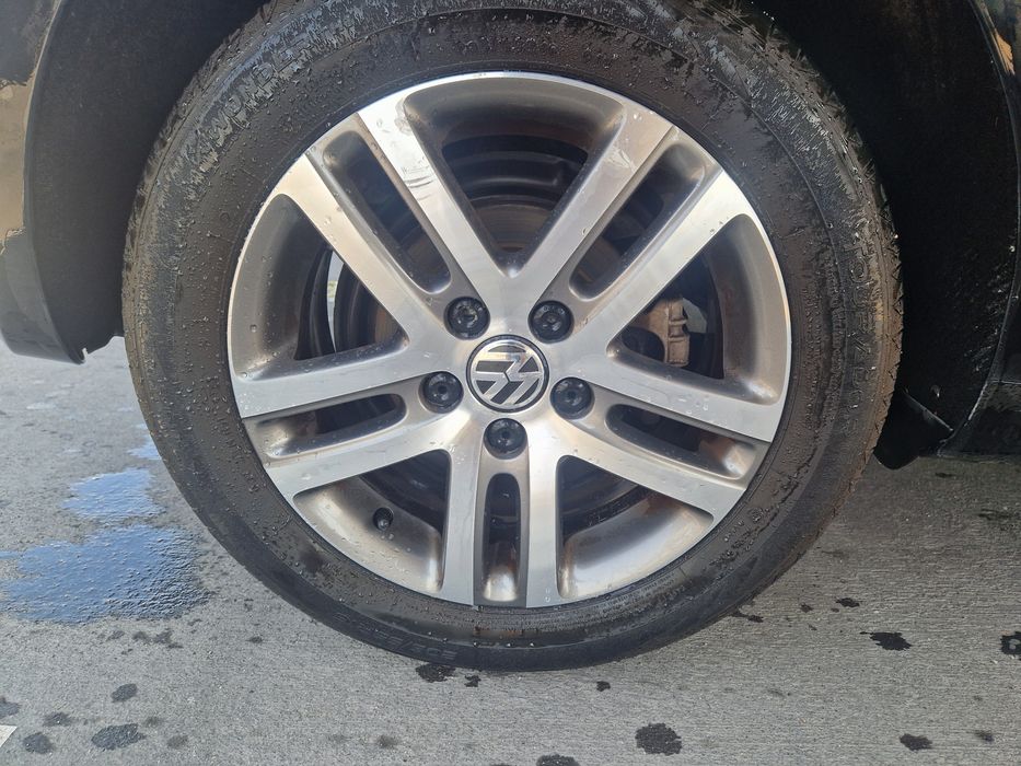 Volkswagen Golf  1.6 TDI