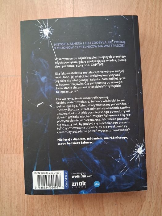 Książka -Captive.