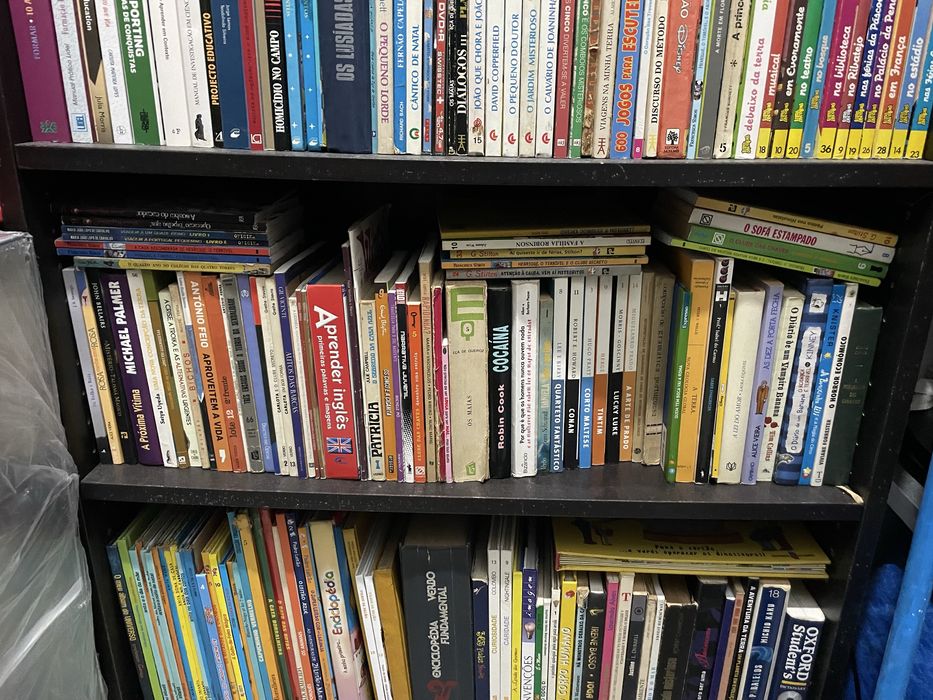 Vários livros infantis