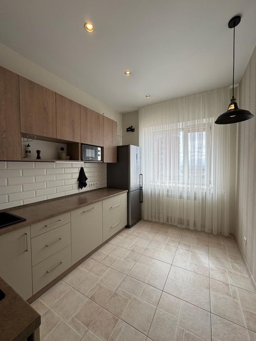 Продам 4к квартиру Тополь 1