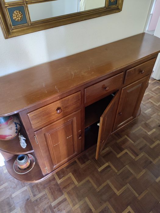 Móvel de hall de entrada em madeira