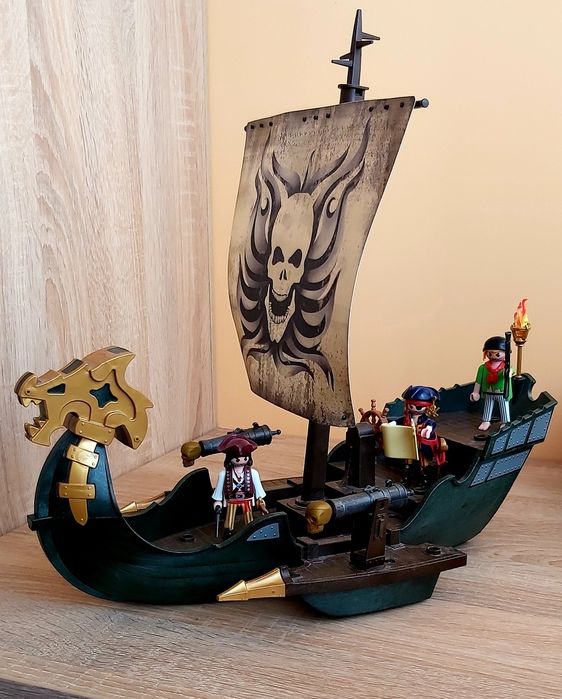 Statek piracki playmobil