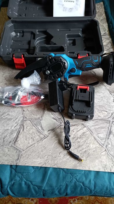 Mini pilarka łańcuchowa 6 cali z 1 × akumulatorem 21V