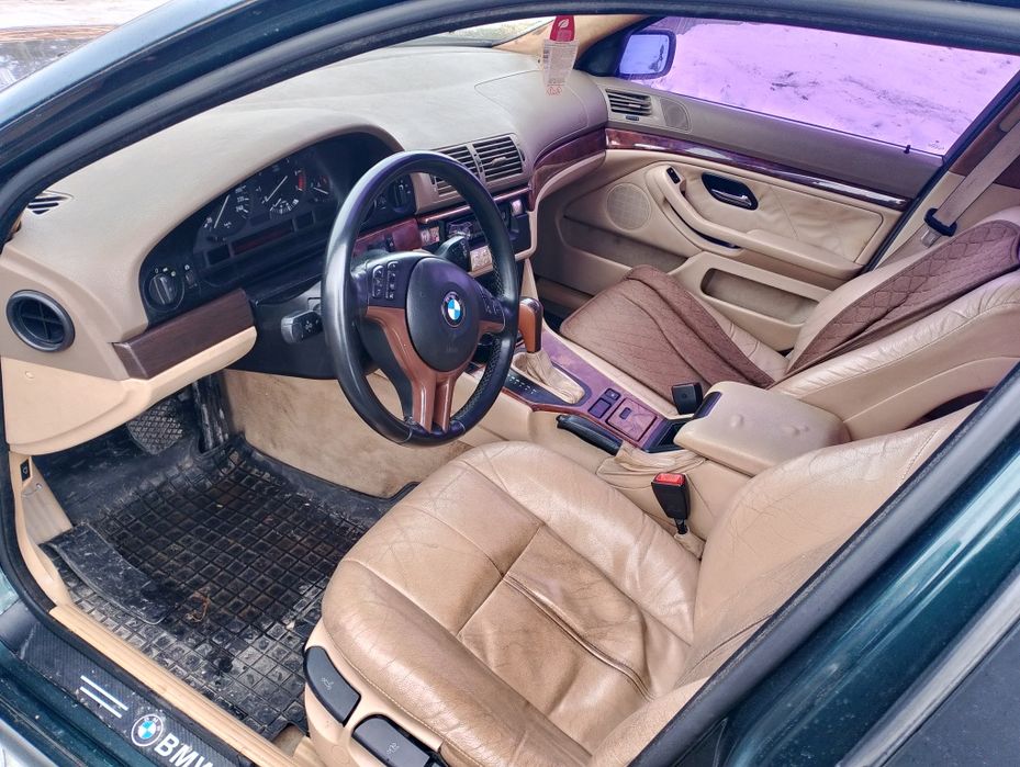 Продам БМВ Е39  523і