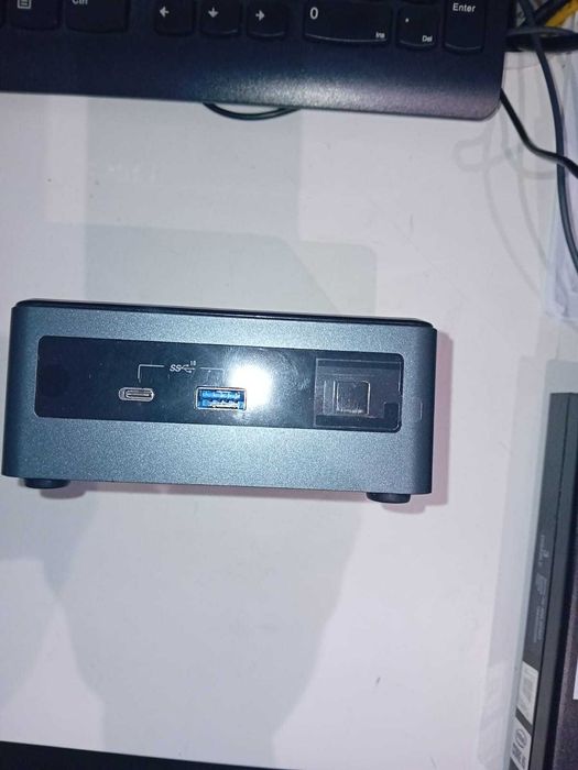 Intel Nuc i5 Frost Canyon 10ªGer WIFI 8G DDR4, 256 SSD.