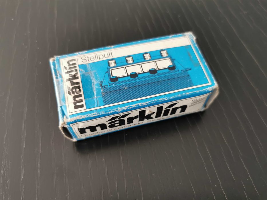 Painel de controlo para comboios miniatura