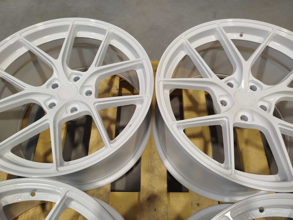 !OUTLET! Felgi Japan Racing SL01 19x9,5 ET25 +19x10,5 ET35 5x120 White
