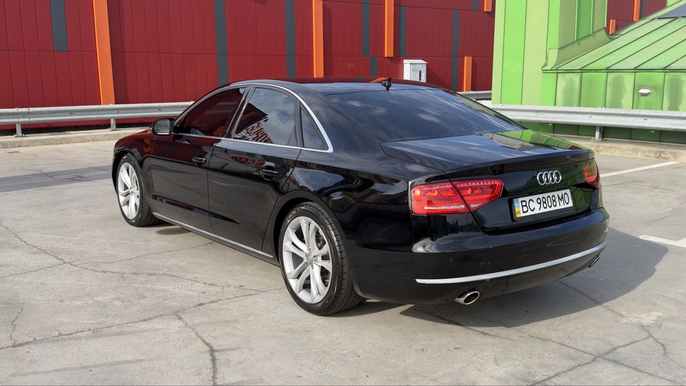 Audi A8D4! 3.0 дизель! Quattro!