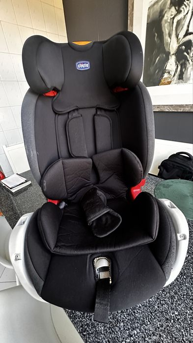 Cadeira auto (Chico Youniverse) com isofix - 9 aos 18 kg
