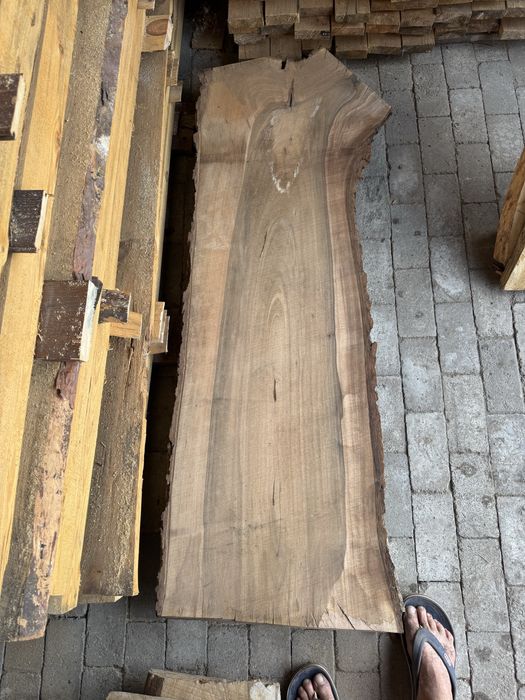 Продам слебы доска необрезная дуб, ясень, орех, акация