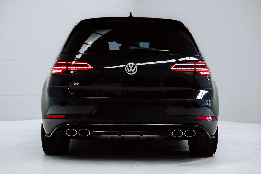 VW Golf R 4Motion (BlueMotion ) DSG